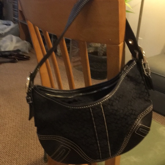 Coach purse - Picture 2 of 4